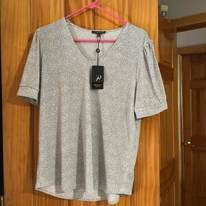 Women’s blouse brand new